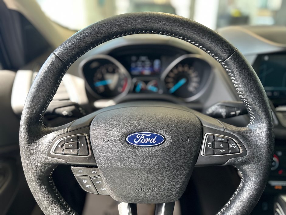 Ford Escape Titanium AWD 2019-23