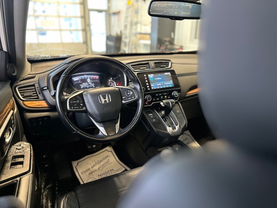 2018 Honda CR-V Touring AWD-16