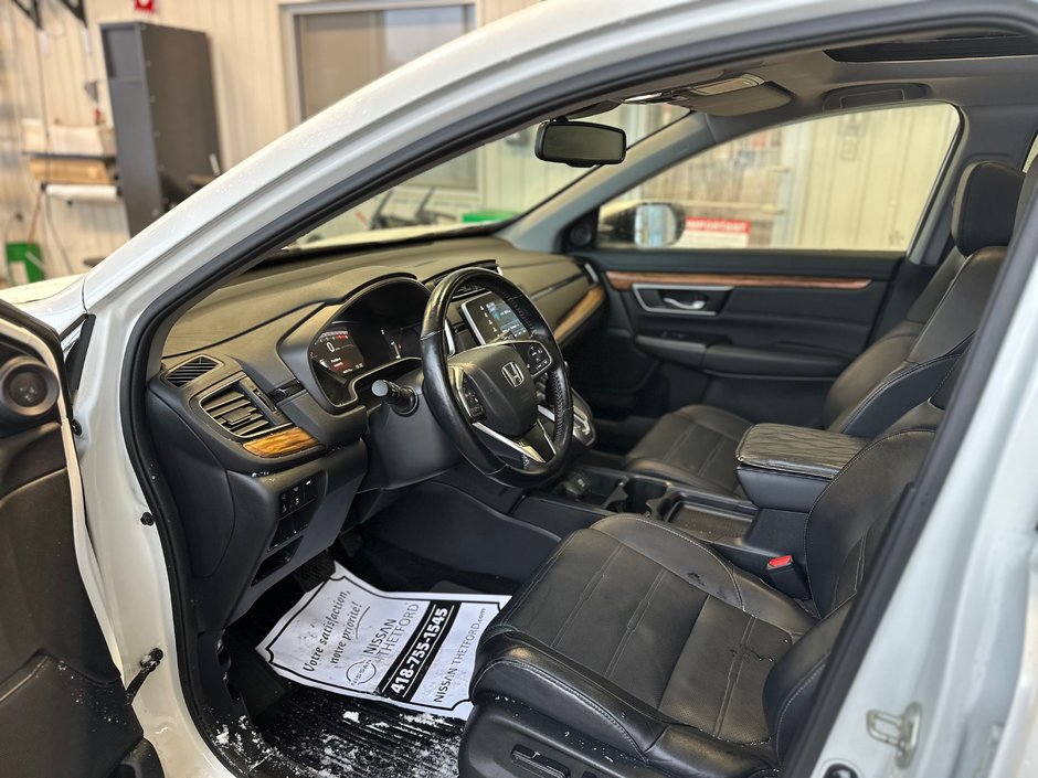 2018 Honda CR-V Touring AWD-17