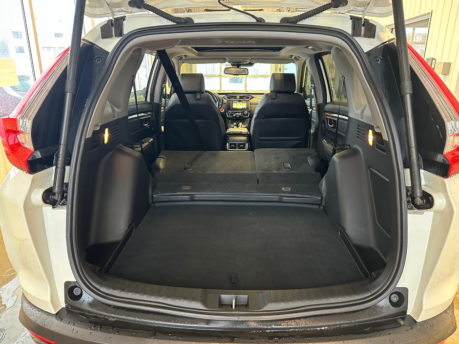2018 Honda CR-V Touring AWD-47