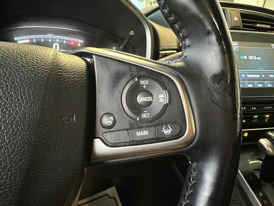2018 Honda CR-V Touring AWD-30