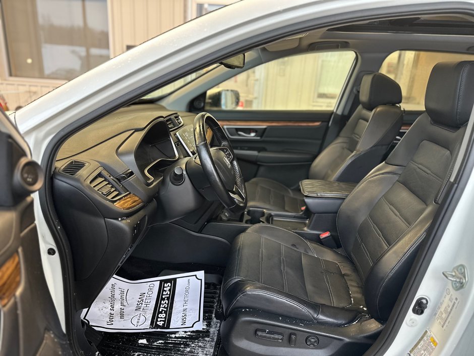 Honda CR-V Touring AWD 2018-18