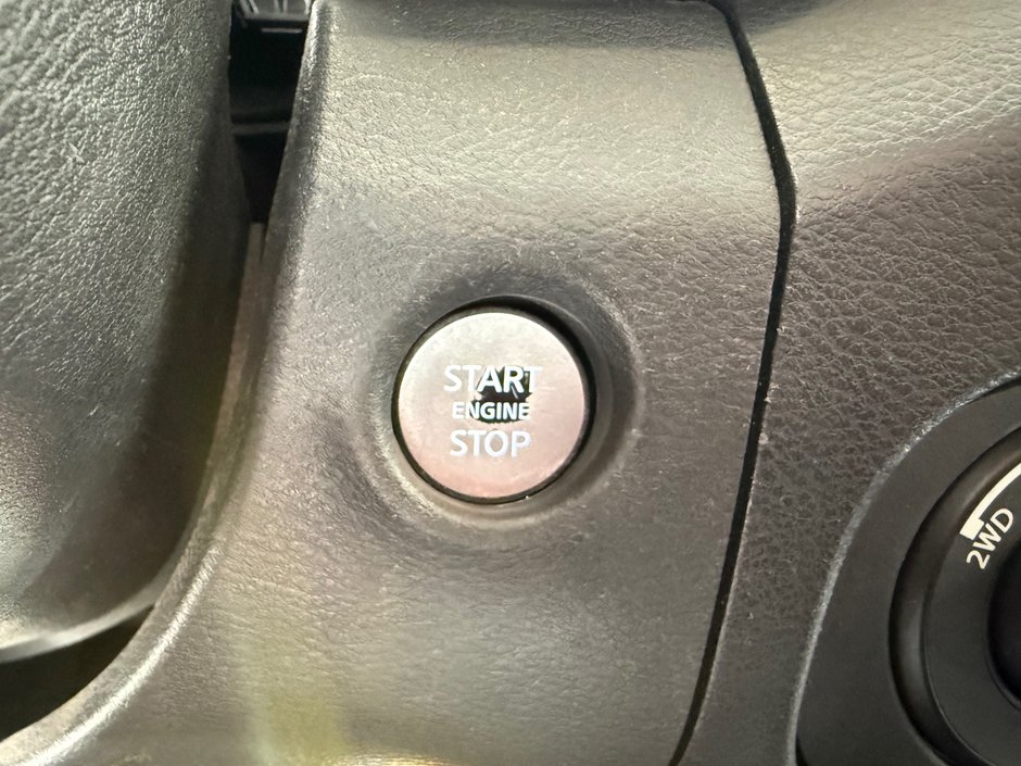 2022 Nissan Frontier Pro-4X Luxury 4X4-33