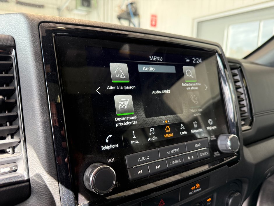 2022 Nissan Frontier Pro-4X Luxury 4X4-26