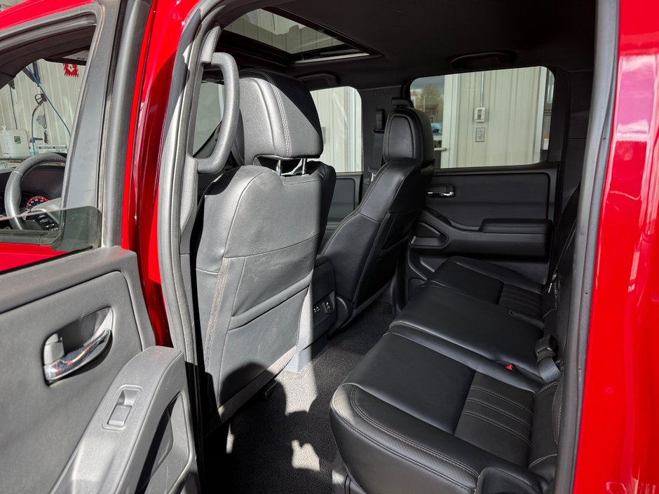 2022 Nissan Frontier Pro-4X Luxury 4X4-34