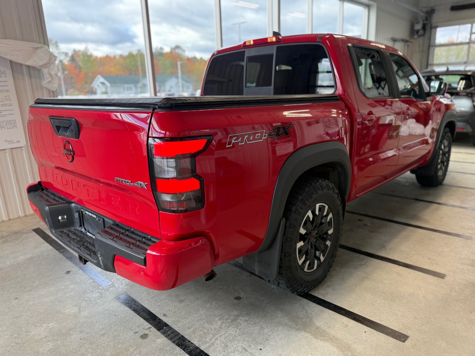 2022 Nissan Frontier Pro-4X Luxury 4X4-3