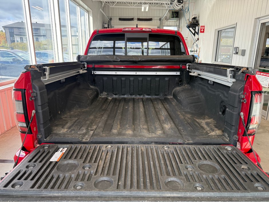 2022 Nissan Frontier Pro-4X Luxury 4X4-39