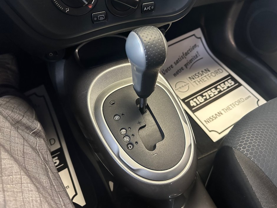 Nissan Juke SV 2016-25