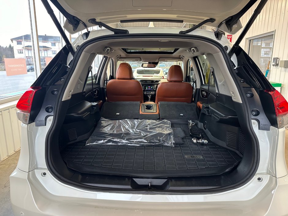 Nissan Rogue SL Platinum AWD 2019-44