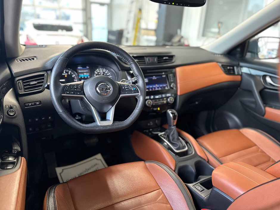 Nissan Rogue SL Platinum AWD 2019-15