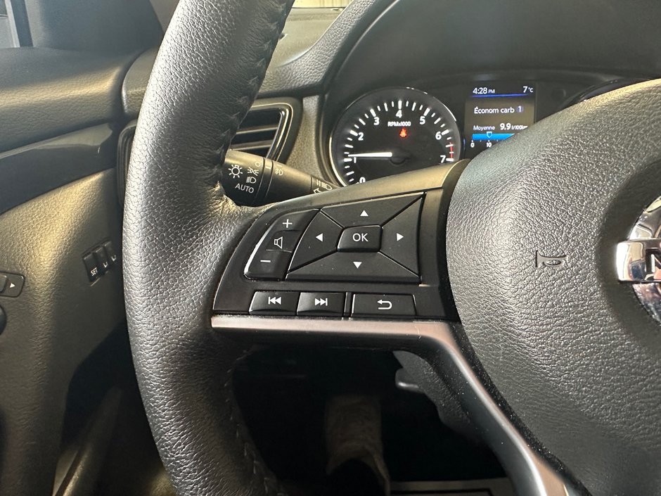 Nissan Rogue SL Platinum AWD 2019-27