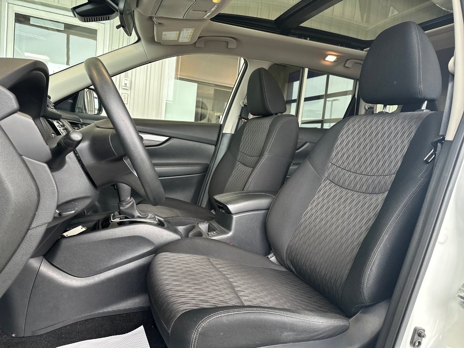 Nissan Rogue SV AWD 2020-18