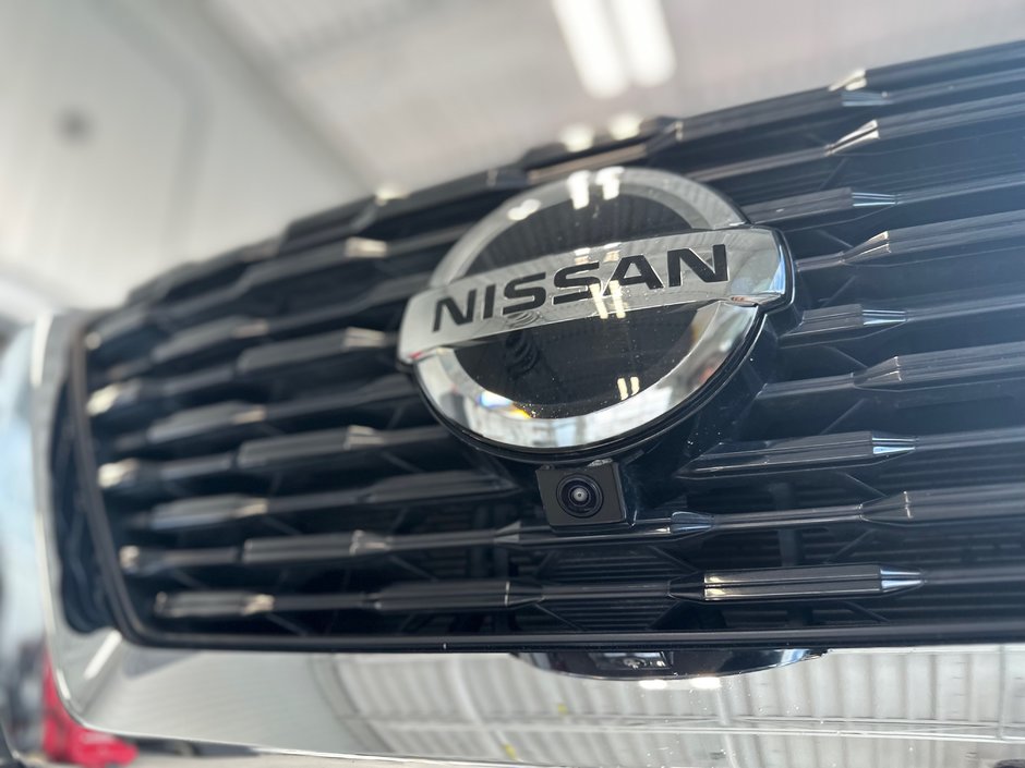 2021 Nissan Rogue Platinum AWD-9