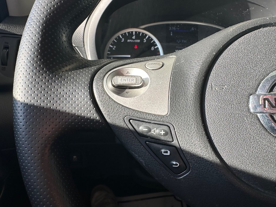 Nissan Sentra S 2019-18