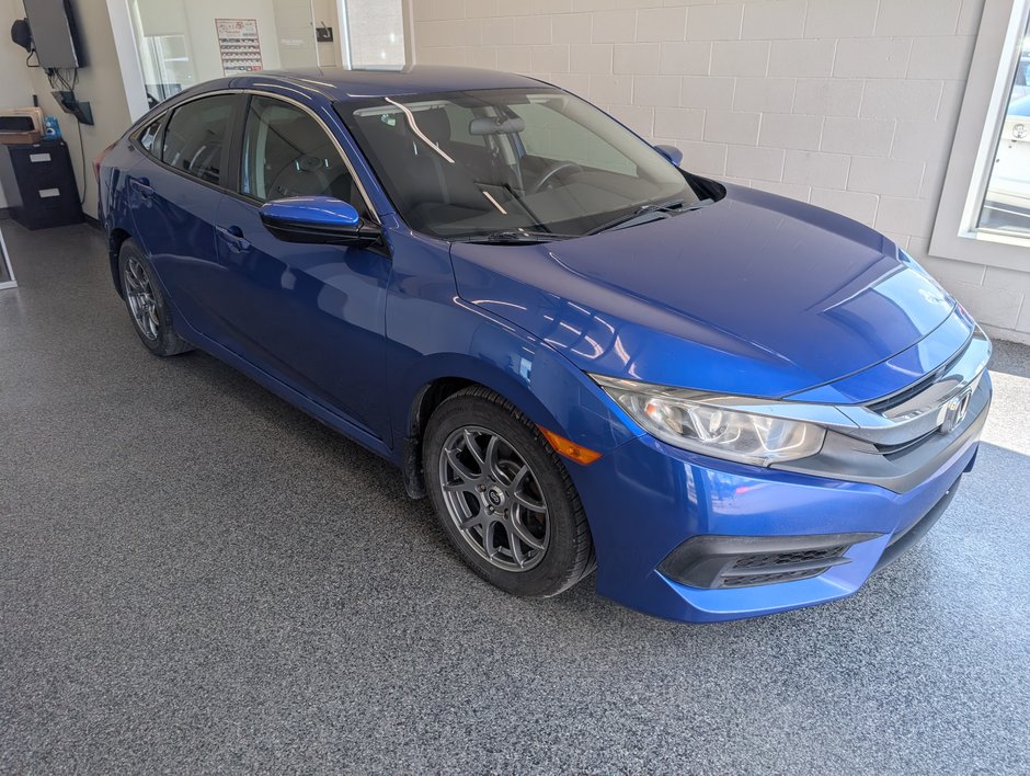 Honda Civic Sedan LX 2017 à Magog, Québec
