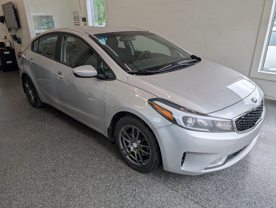 Kia Forte LX+, AUTOMATIQUE, A/C, 2017 à Magog, Québec