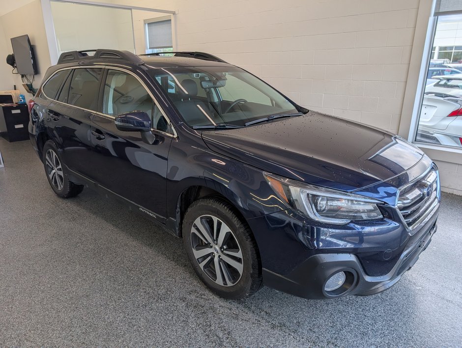 2018 Subaru Outback Limited AWD, in Magog, Quebec