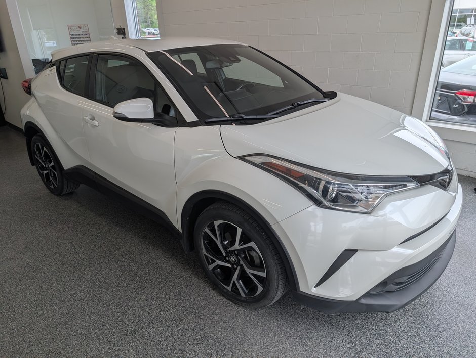 Toyota C-HR  2018 à Magog, Québec