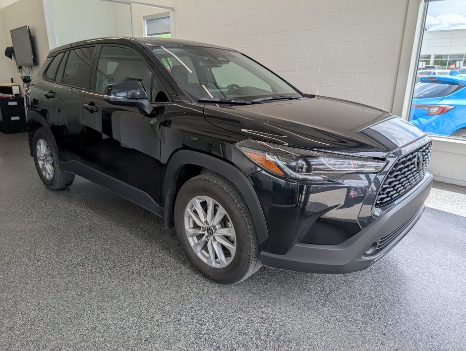 2023 Toyota COROLLA CROSS LE AWD, GARANTIE JUSQU EN 2027, in Magog, Quebec