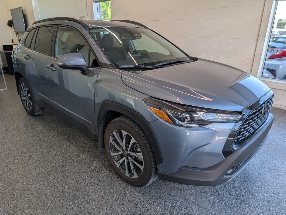 2024 Toyota COROLLA CROSS LE AWD, GARANTIE JUSQU EN 2029, in Magog, Quebec