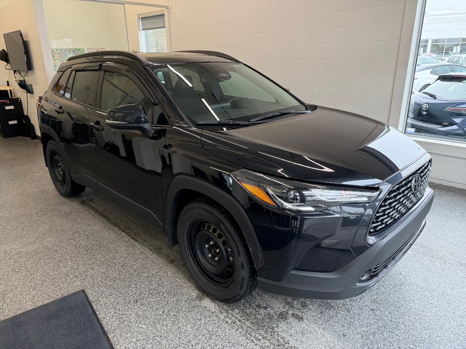 Toyota Corolla Cross LE AWD, GARANTIE JUSQU EN 2029 2024 à Magog, Québec