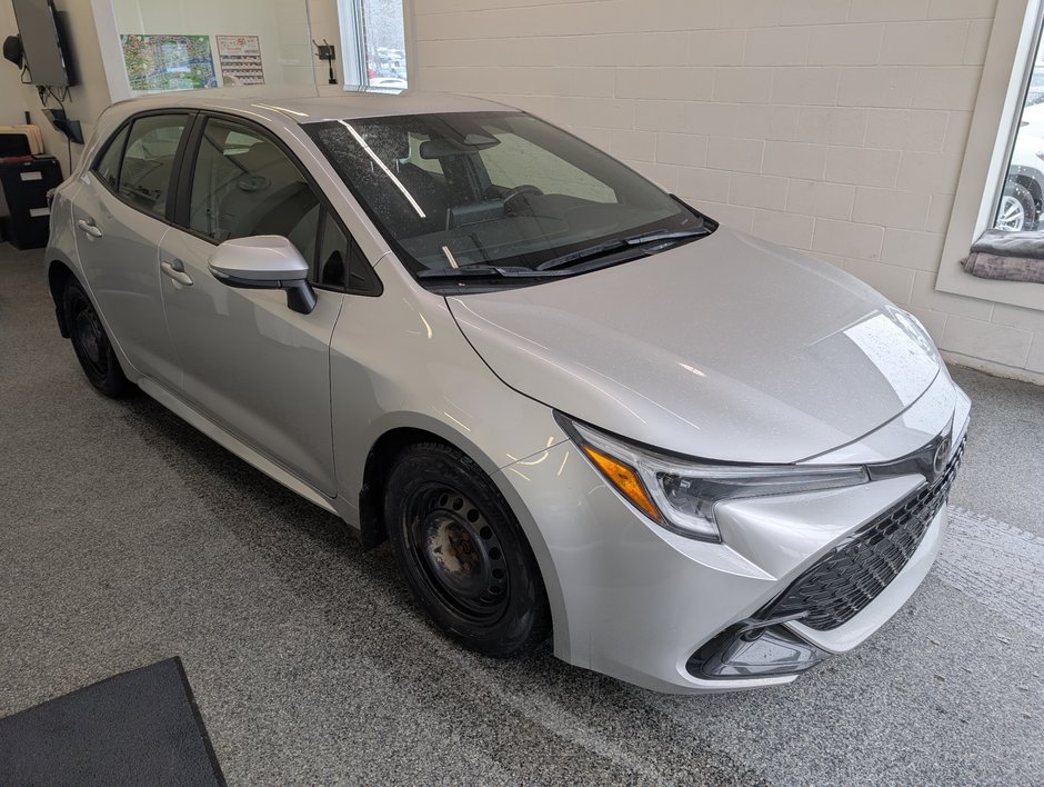 2023 Toyota Corolla Hatchback SE GARANTIE JUSQU EN 2027, in Magog, Quebec