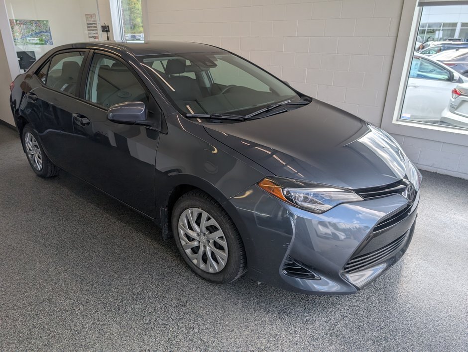 2017 Toyota Corolla ****LE, AUTOMATIQUE, A/C, in Magog, Quebec