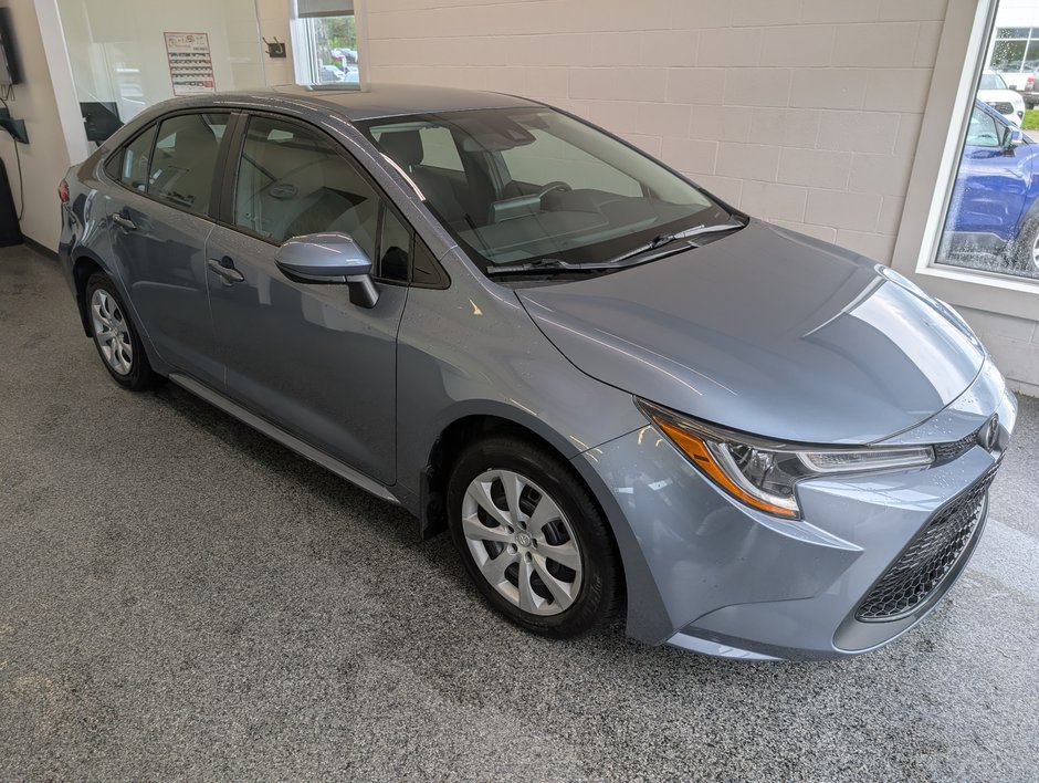 Toyota Corolla LE AUTOMATIQUE, 2022 à Magog, Québec