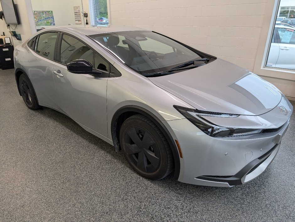 Toyota PRIUS PRIME SE BRANCHABLE, GARANTIE JUSQU EN 2029, 2024 à Magog, Québec