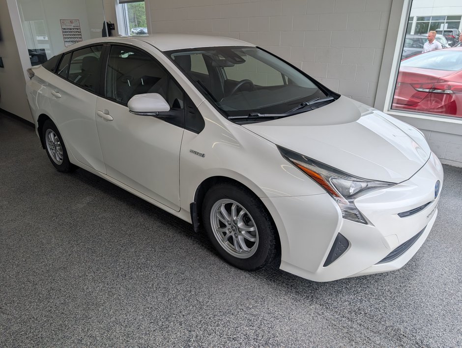 2017 Toyota Prius in Magog, Quebec