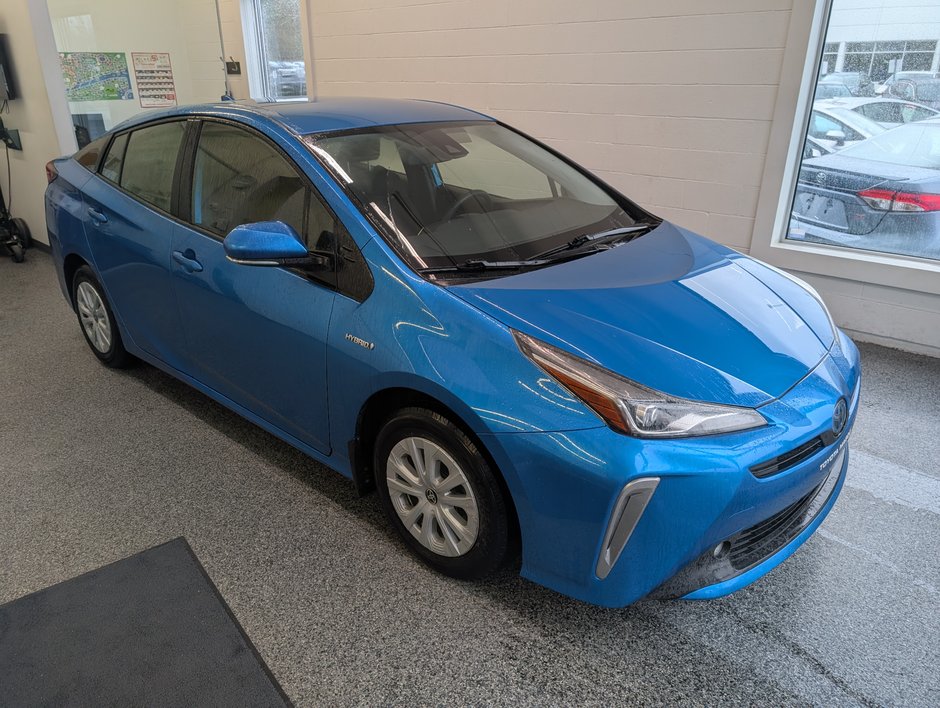 Toyota Prius AWD,  2019 à Magog, Québec