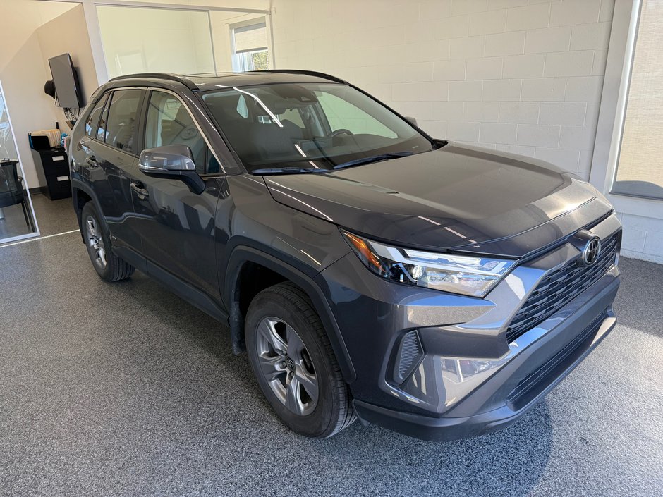 Toyota RAV4 Hybrid XLE AWD, 2025 à Magog, Québec