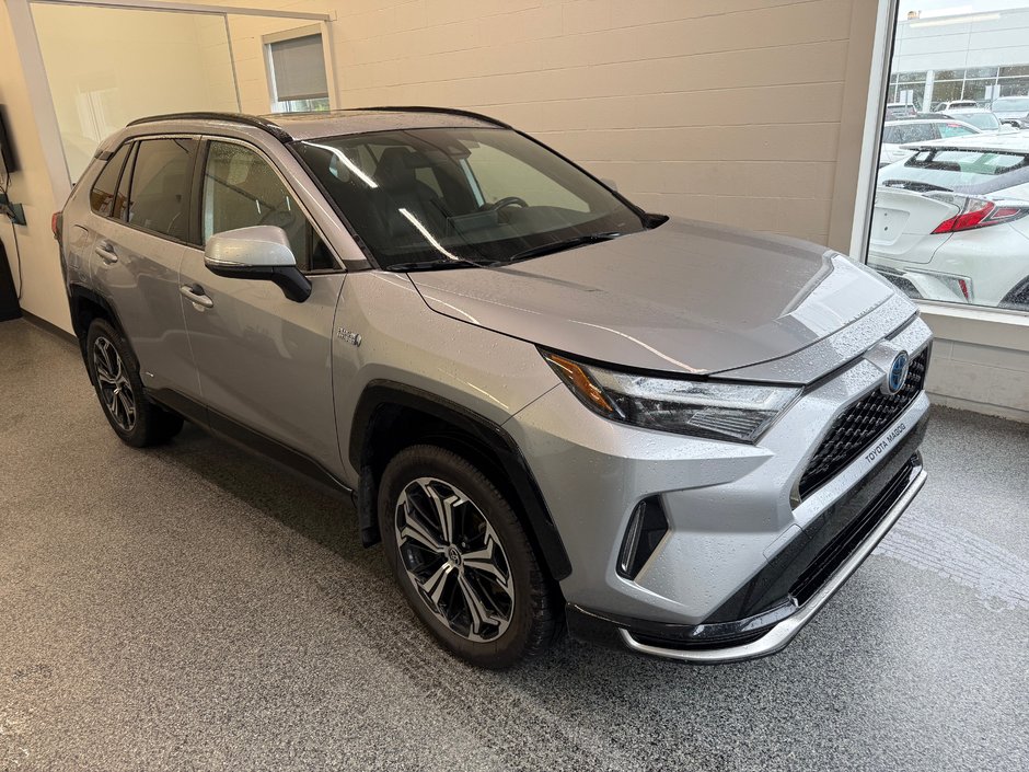 Toyota RAV4 Prime XSE AWD, BRANCHABLE, 2023 à Magog, Québec