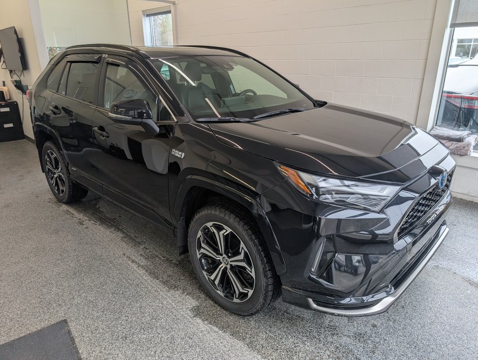 2024 Toyota RAV4 Prime XSE, GARANTIE JUSQU EN 2028, in Magog, Quebec