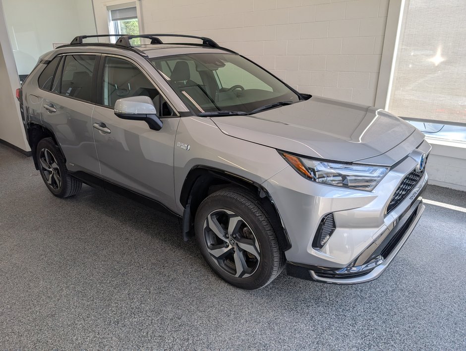 Toyota RAV4 Prime SE AWD 2024 à Magog, Québec