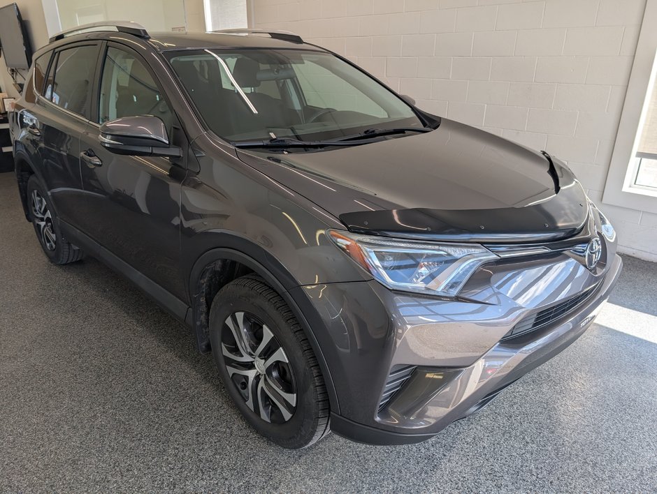 2016 Toyota RAV4 LE AWD in Magog, Quebec