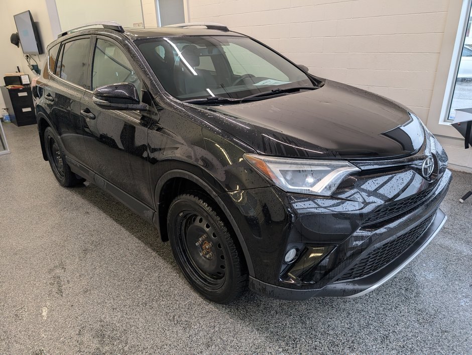 2016 Toyota RAV4 SE AWD in Magog, Quebec