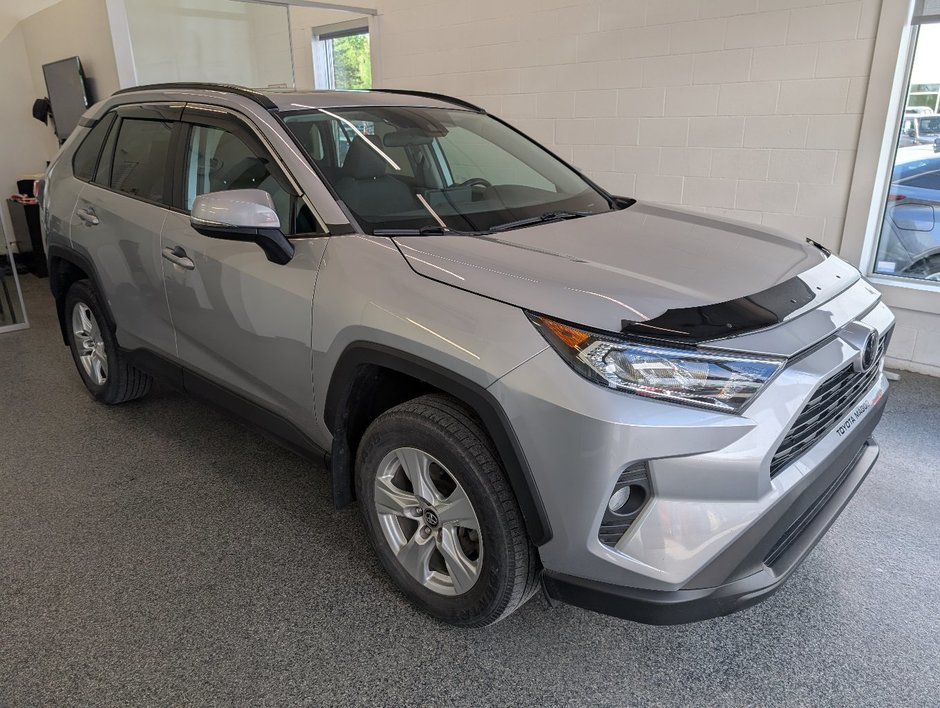 2020 Toyota RAV4 XLE AWD, TOIT, MAGS, in Magog, Quebec