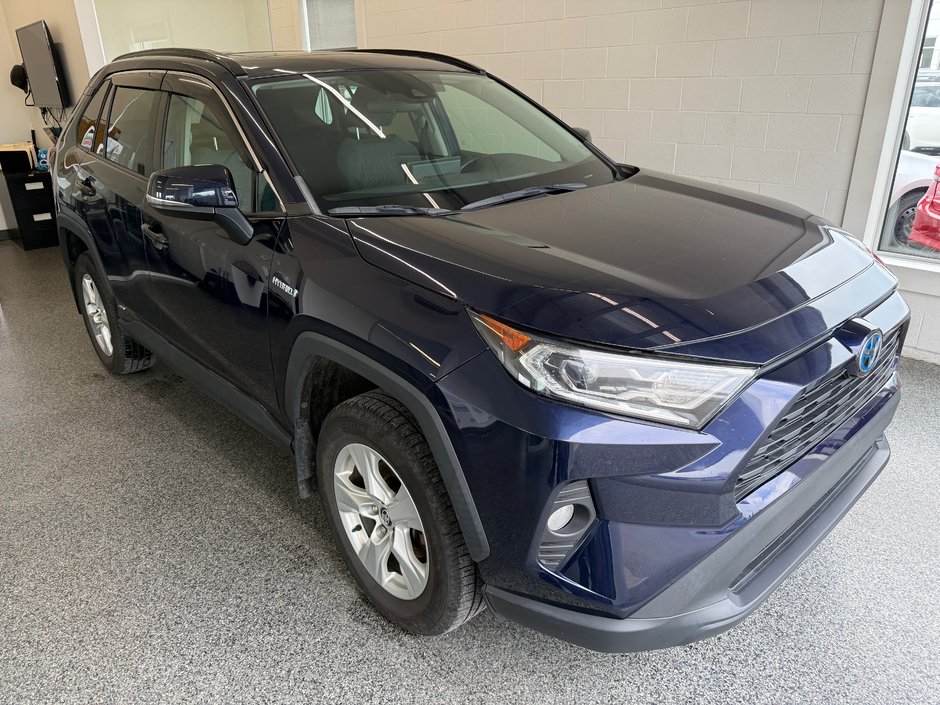 2020 Toyota RAV4 Hybrid XLE in Magog, Quebec