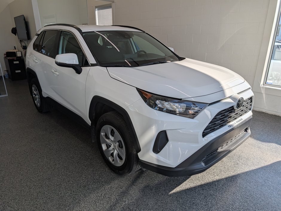 2021 Toyota RAV4 LE AWD in Magog, Quebec