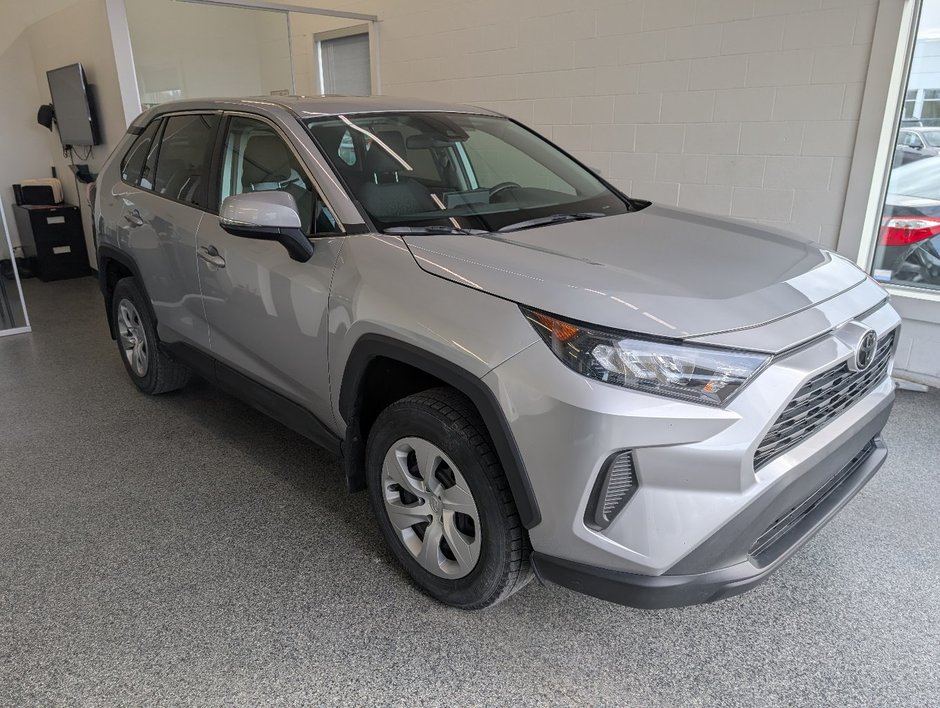 2022 Toyota RAV4 LE AWD, GARANTIE JUSQU EN 2026, in Magog, Quebec