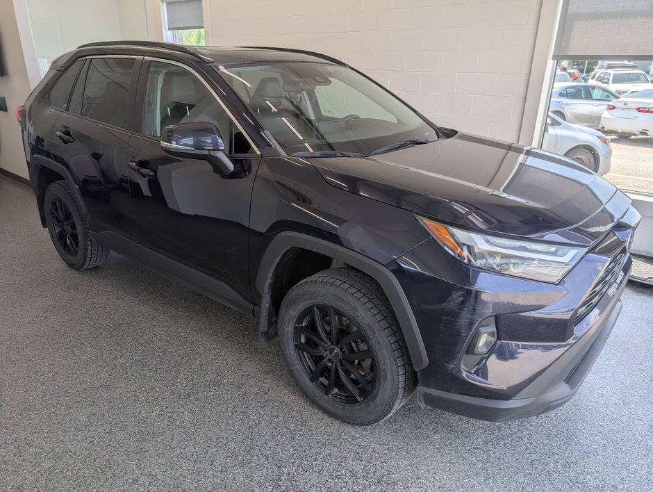 2023 Toyota RAV4 XLE PREMIUM AWD in Magog, Quebec
