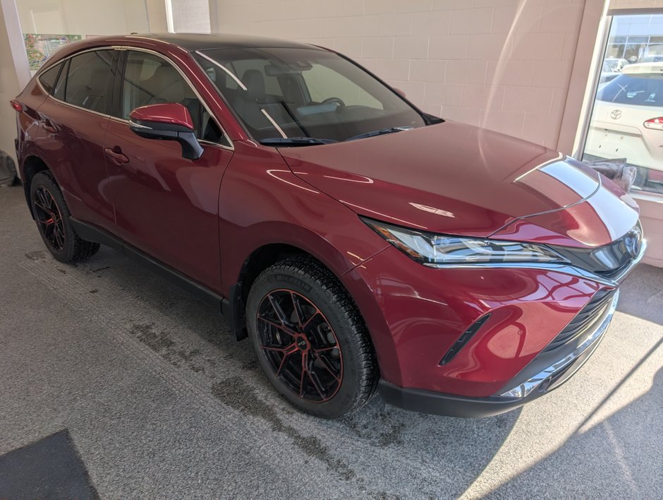 2022 Toyota Venza LIMITED AWD, GARANTIE JUSQU EN 2027, in Magog, Quebec