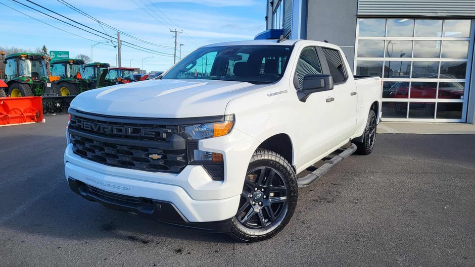 2023 Chevrolet Silverado 1500 Custom in Matane, Quebec