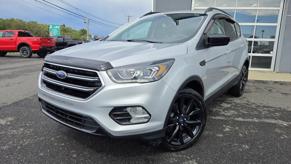 Ford Escape SE  AWD  ENSEMBLE DÉCOR NOIR 2018 à Matane, Québec