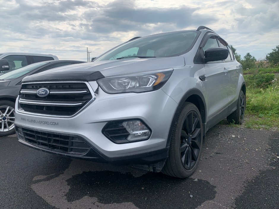 Ford Escape SE  AWD  ENSEMBLE DÉCOR NOIR 2018 à Matane, Québec
