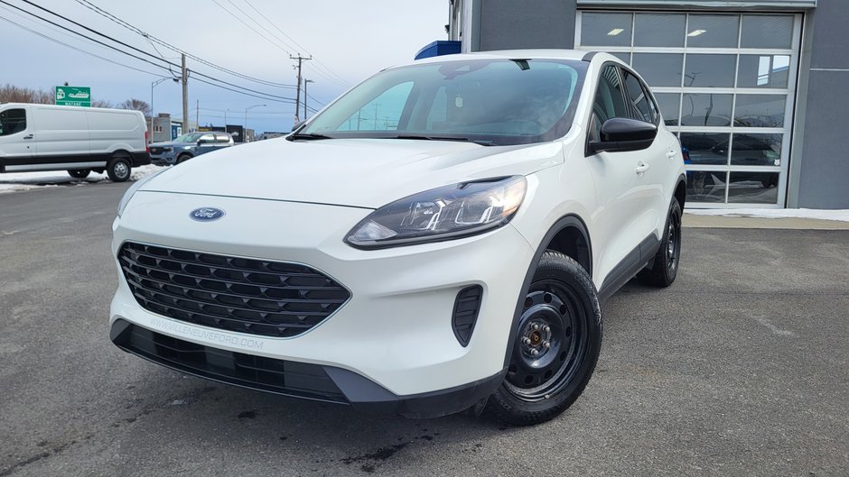 2021 Ford Escape SE   AWD ENSEMBLE DECOR SPORT in Matane, Quebec