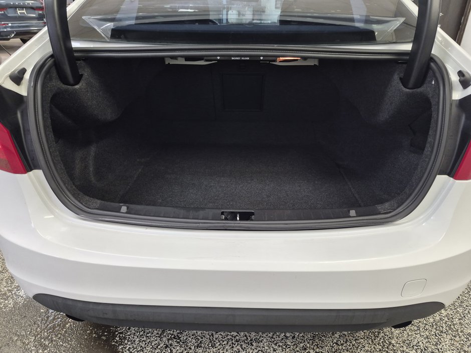 2012 Volvo S60 T5 LEVEL I-9