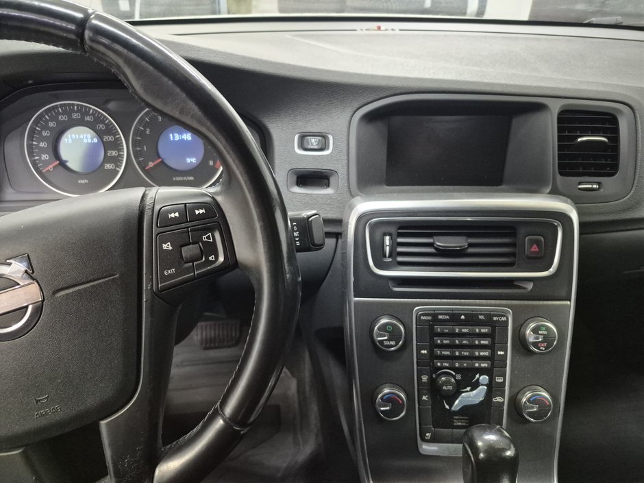 2012 Volvo S60 T5 LEVEL I-10