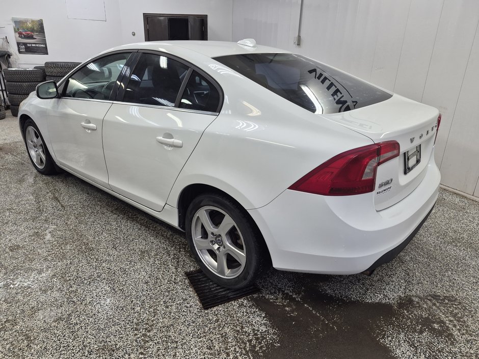 2012 Volvo S60 T5 LEVEL I-2